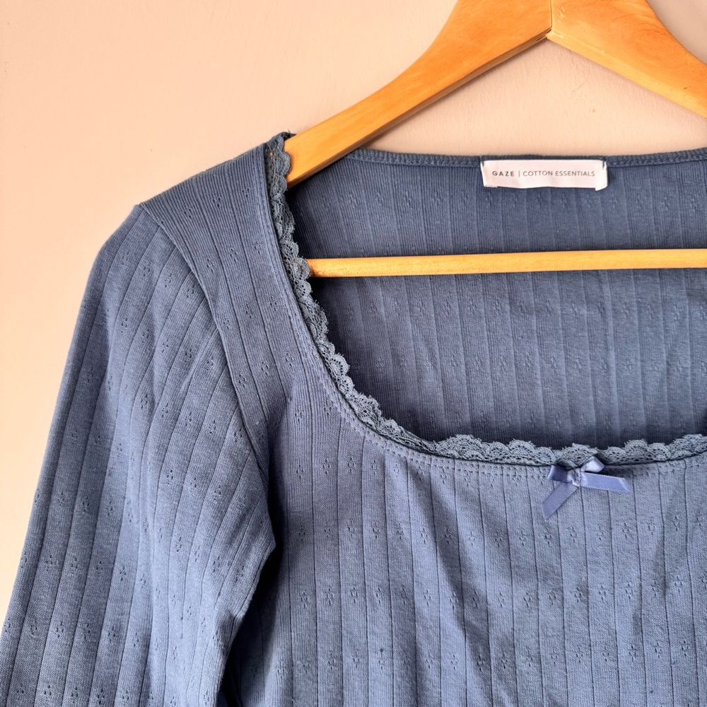 Square neck Top - Picture 2 of 6